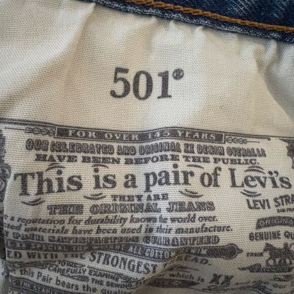 Levi’s 501 ‘90s Light Wash Button Fly Denim Jort Short 16W Women’s Blue - Picture 4 of 6